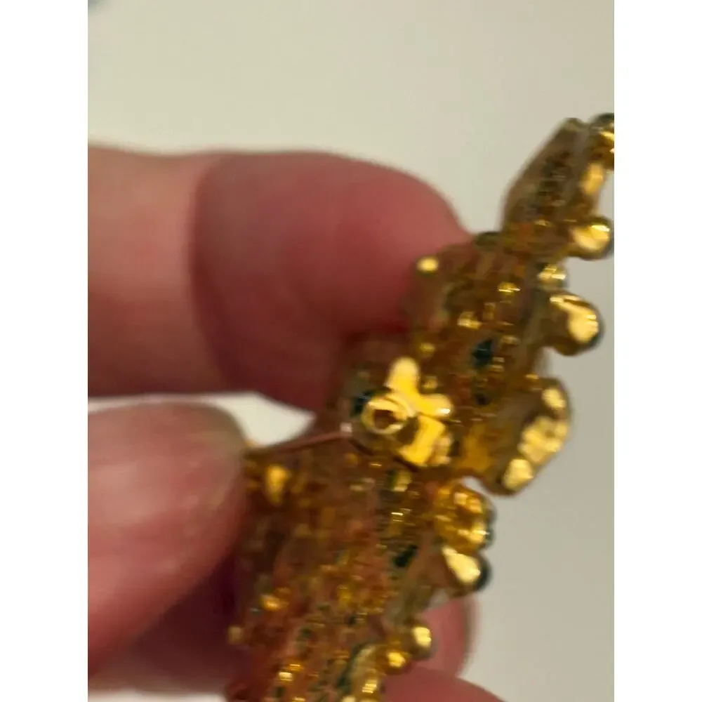 Unsigned Vintage Rhinestone Christmas Tree Brooch Gold Tone